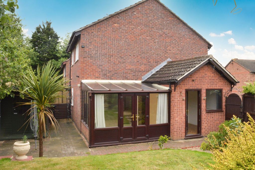 Property photo 2 of 22