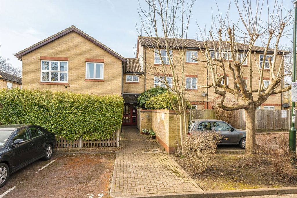 Property photo 1 of 6