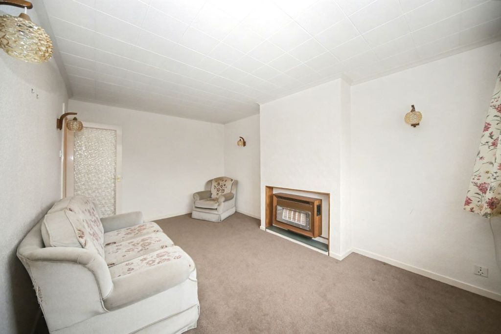 Property photo 3 of 21