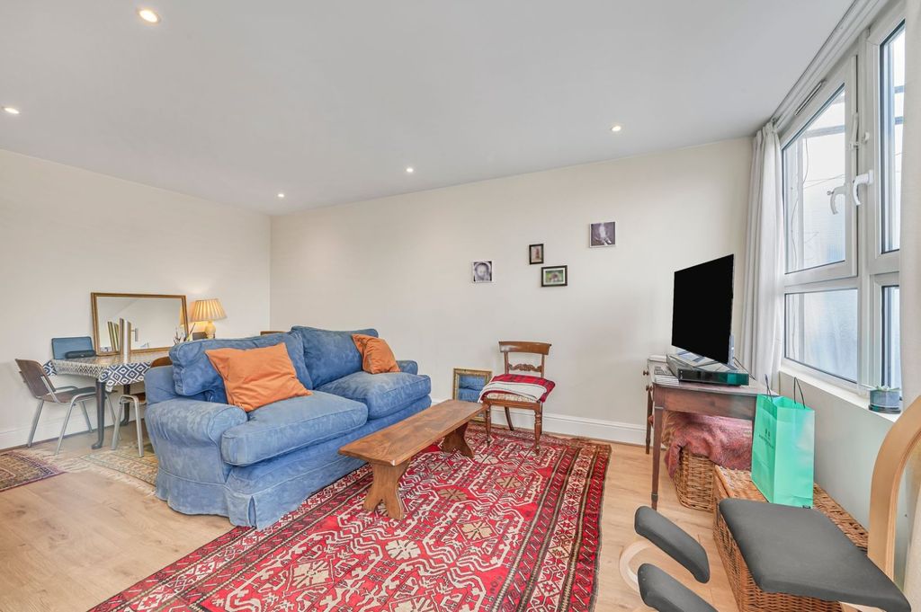 Property photo 1 of 15 Picture No. 03