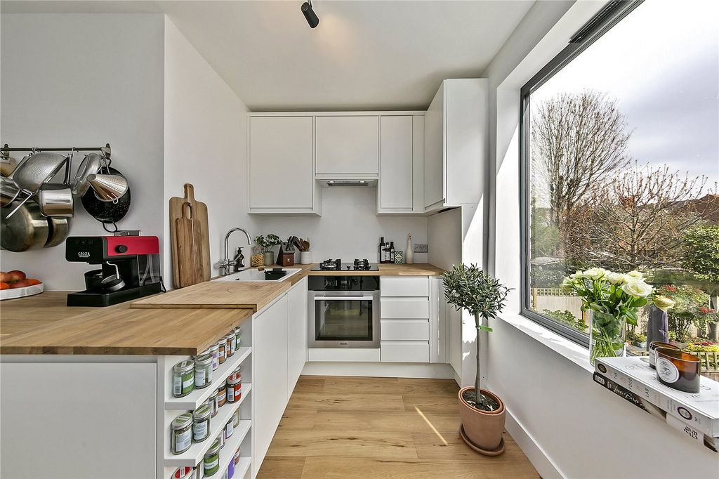 Property photo 3 of 12 Picture No. 03