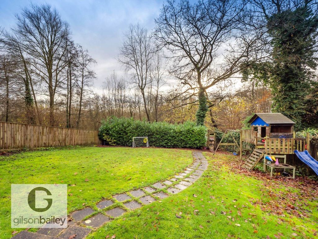 Property photo 3 of 31