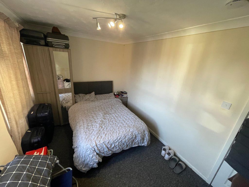 Property photo 3 of 6