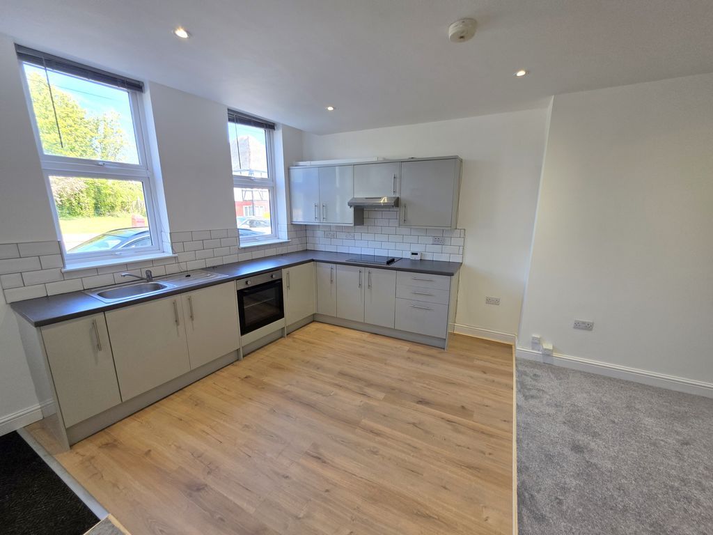 Property photo 3 of 6 Photo 4