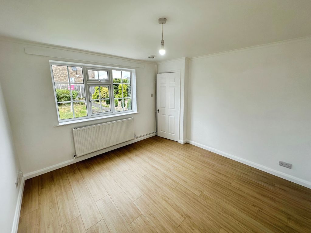 Property photo 3 of 20 Image