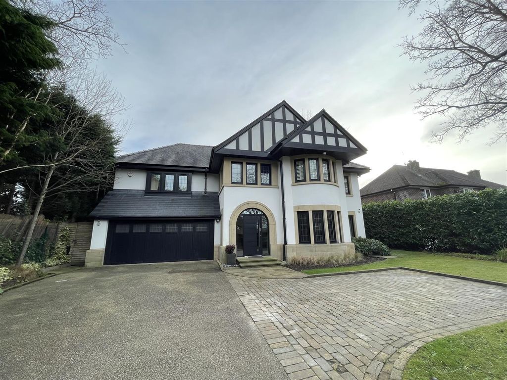 Property photo 1 of 33