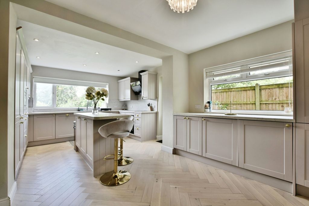 Property photo 2 of 23 Kitchen Diner