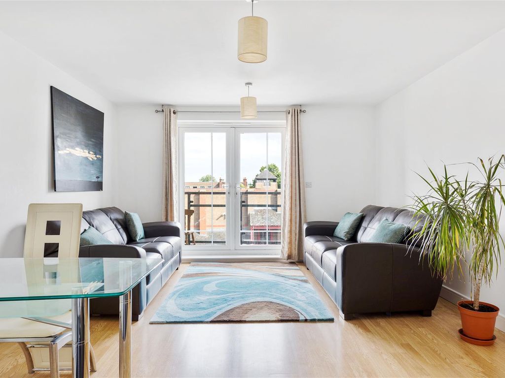 Property photo 1 of 18
