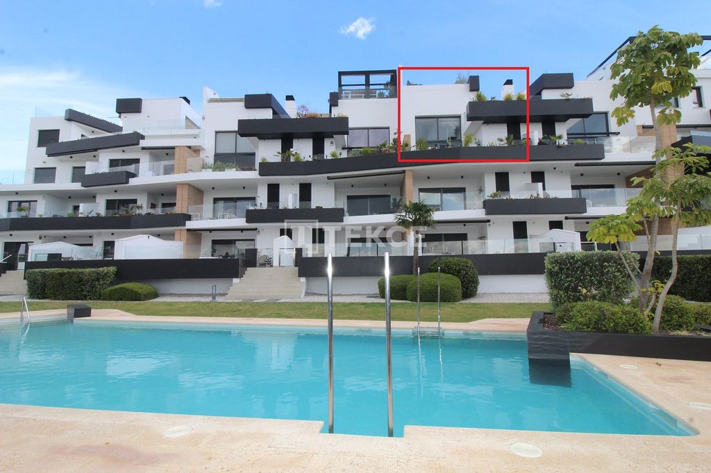 Property photo 1 of 33