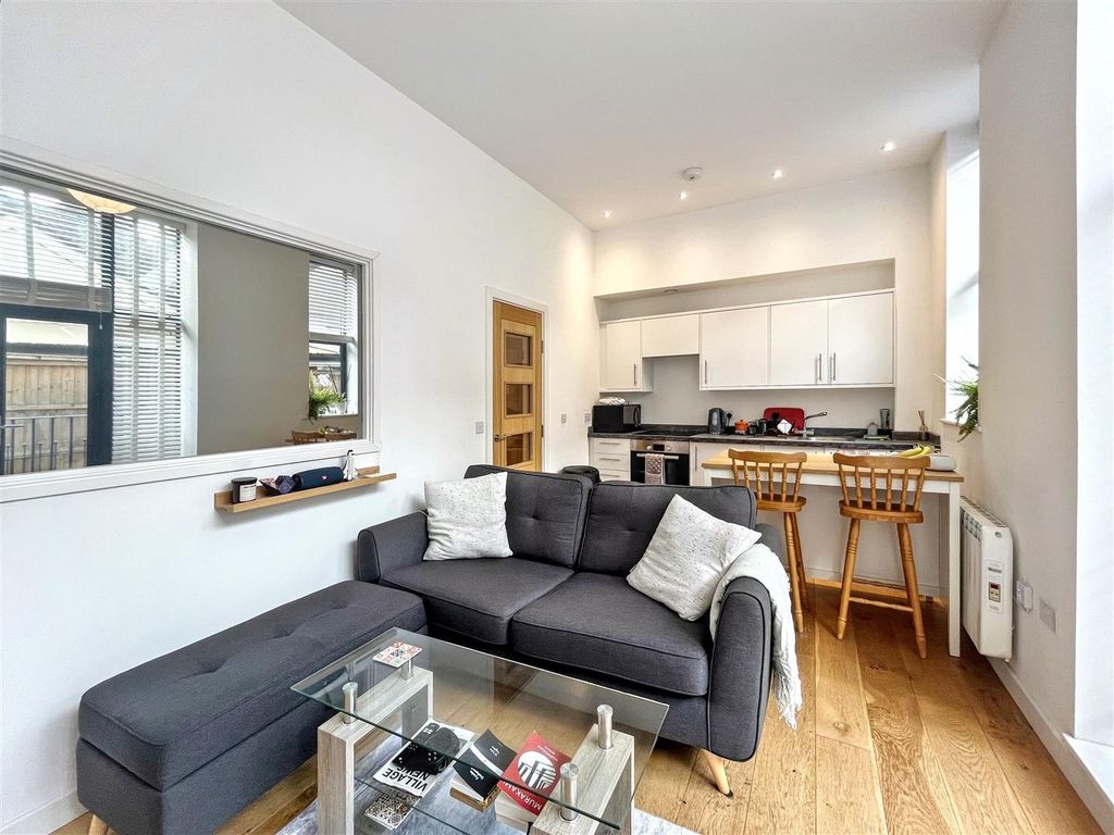 Property photo 2 of 9 Img_2688.Jpg