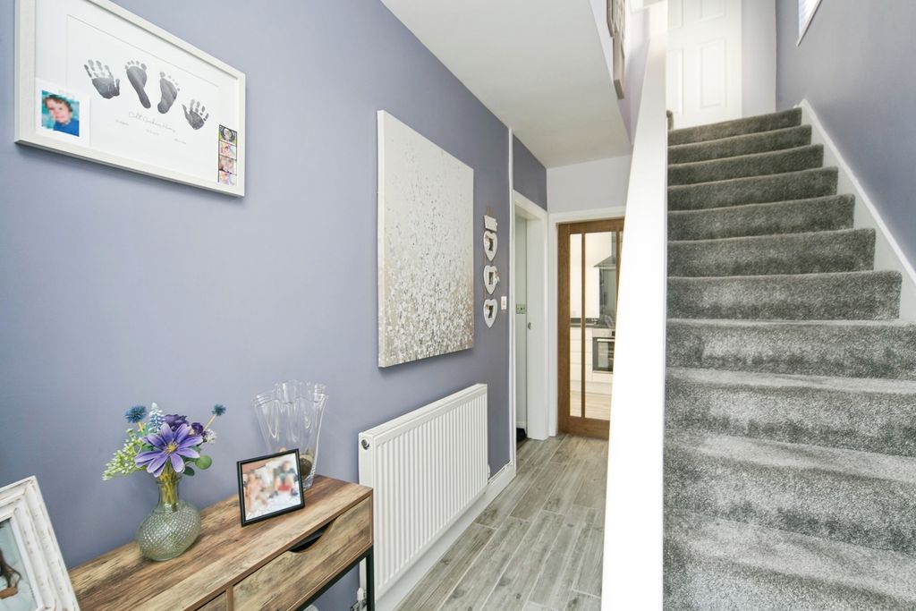 Property photo 2 of 20 Pbox-Img.Jpg