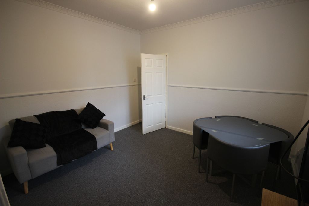 Property photo 2 of 10 Gallery