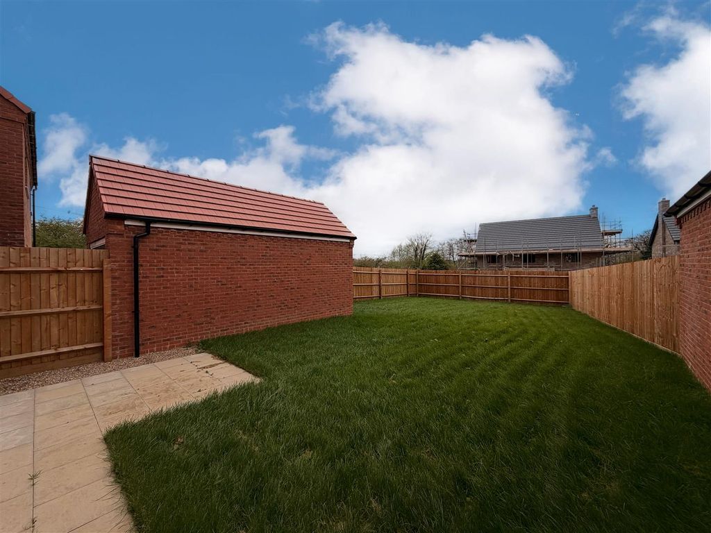 Property photo 2 of 19 18