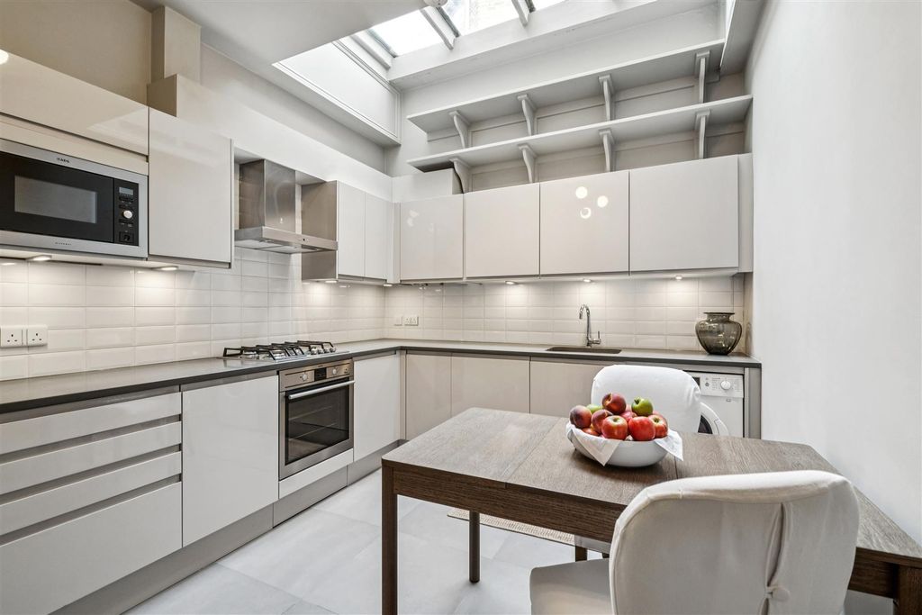 Property photo 3 of 15 13.Jpg