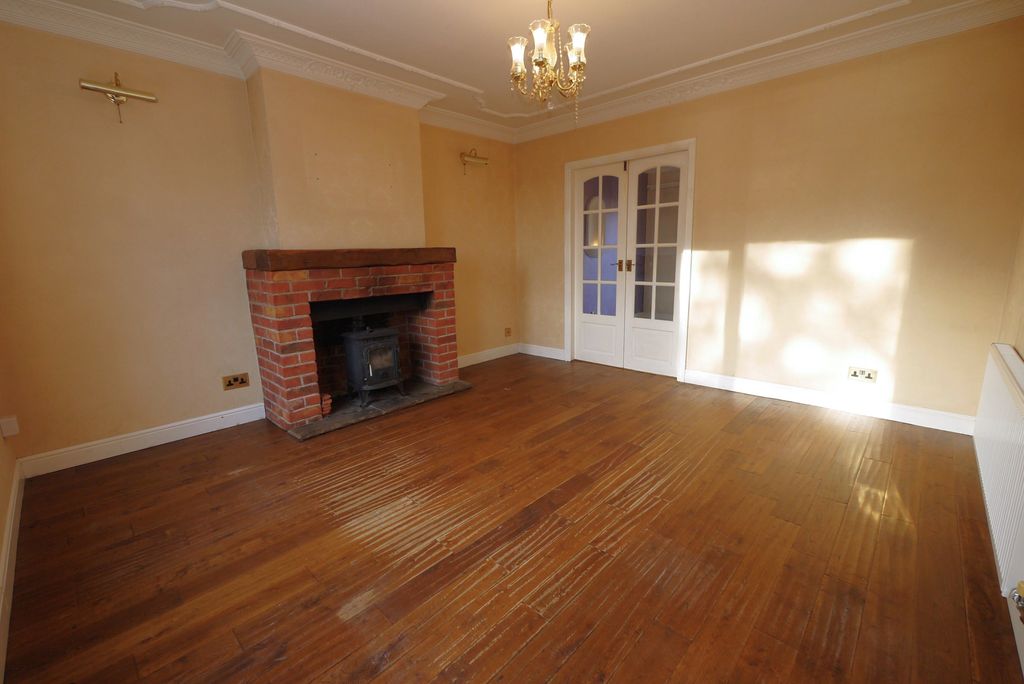 Property photo 3 of 18 3