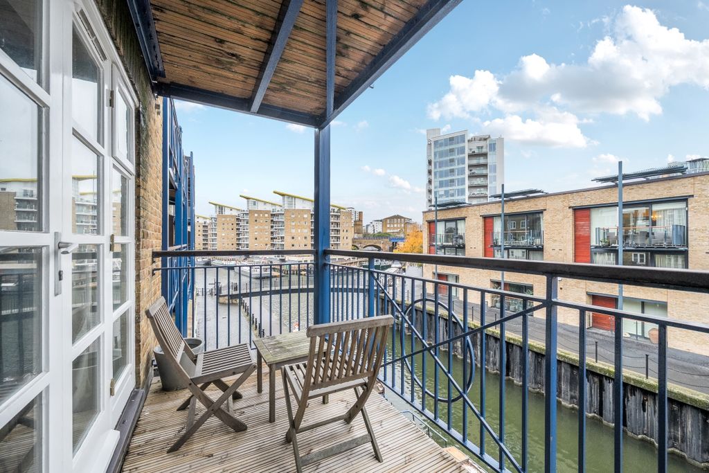 Property photo 3 of 16 1386131-19-692E3d...