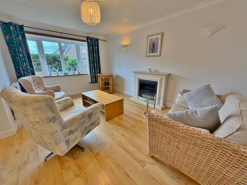 Property photo 3 of 21