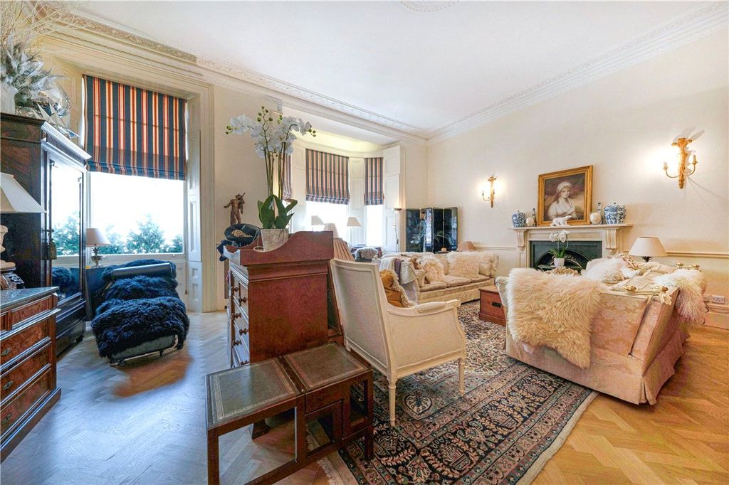 Property photo 2 of 12 Reception