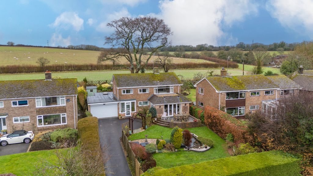 Property photo 1 of 36