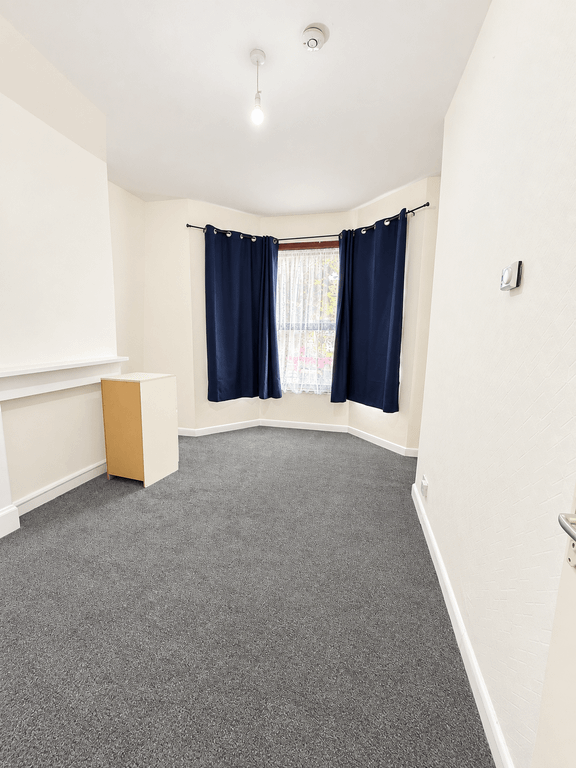 Property photo 2 of 5 Gallery