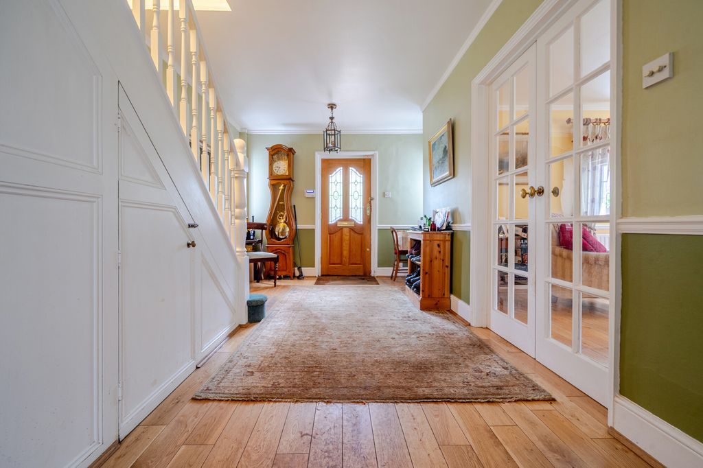 Property photo 3 of 14