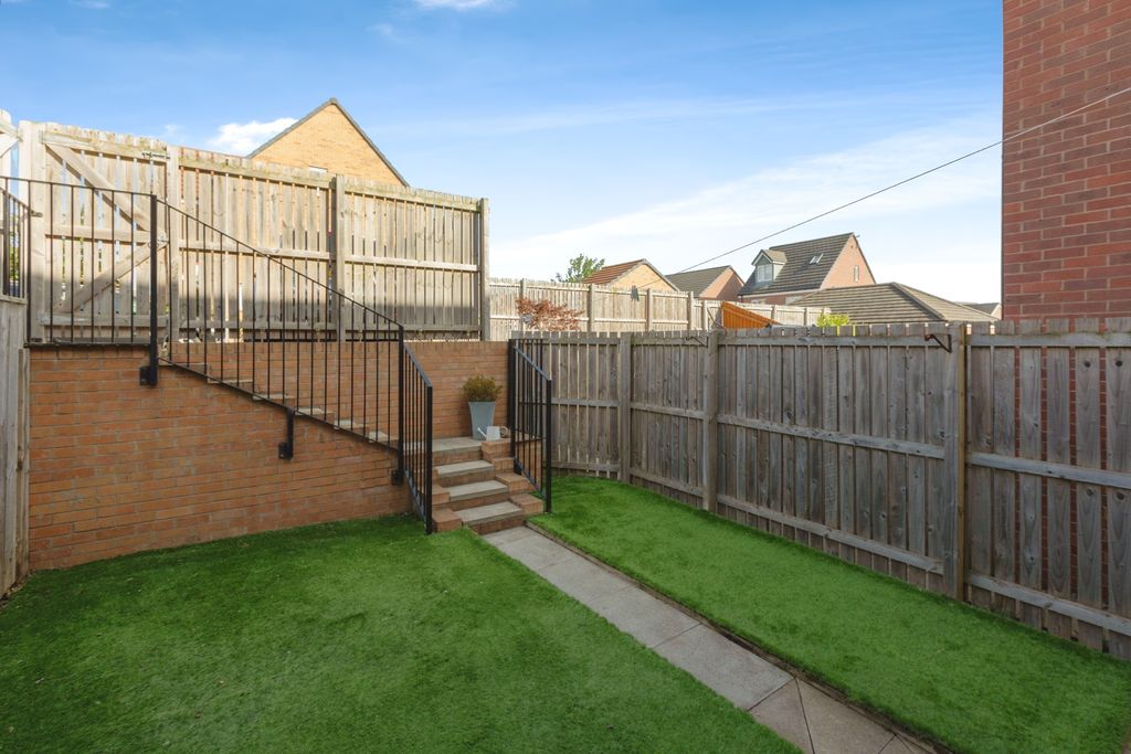 Property photo 2 of 15