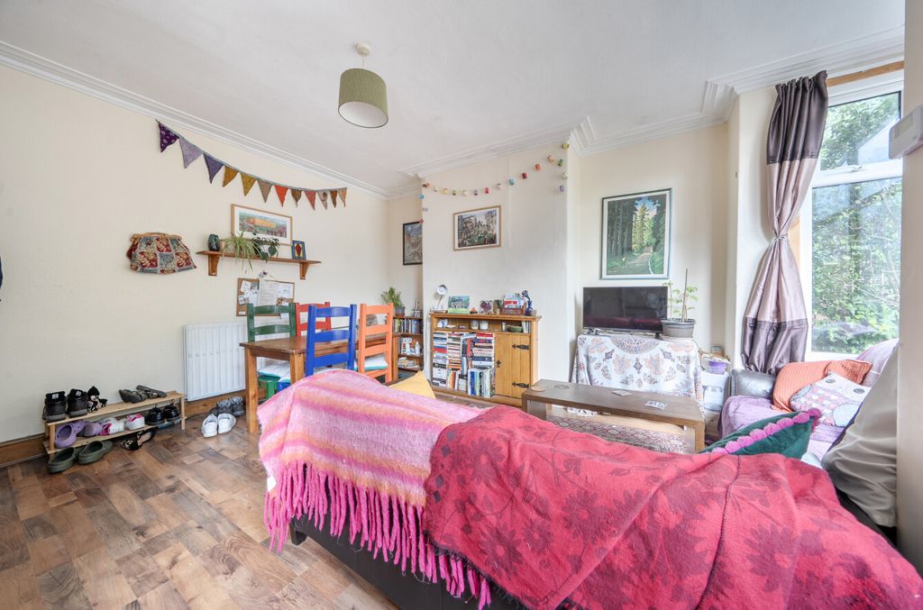 Property photo 3 of 15 1456383-9-6A019d8...