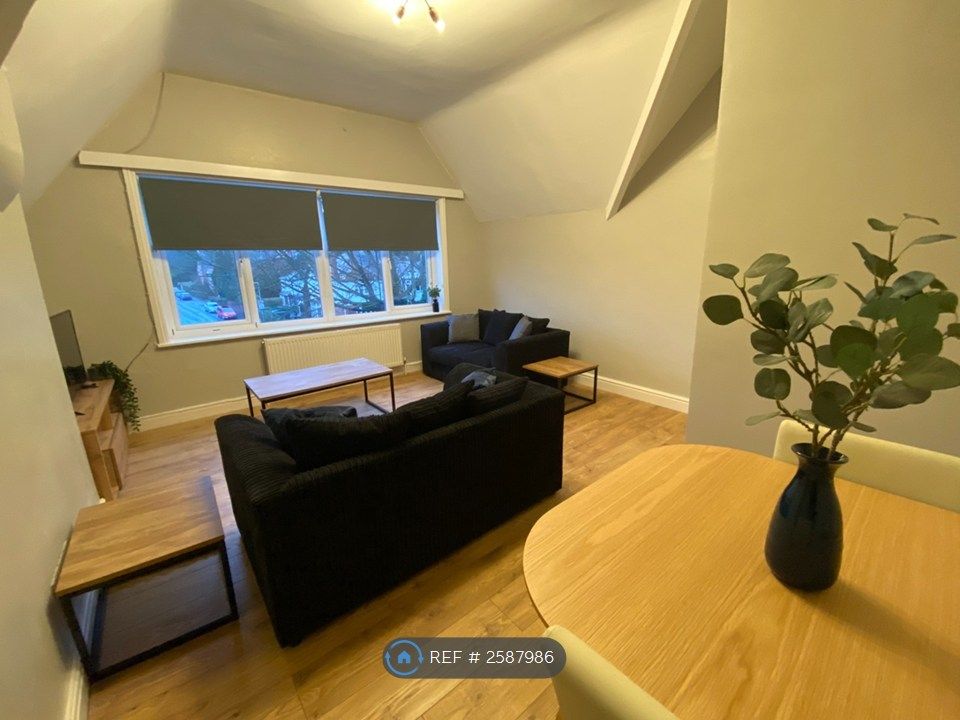 Property photo 3 of 35