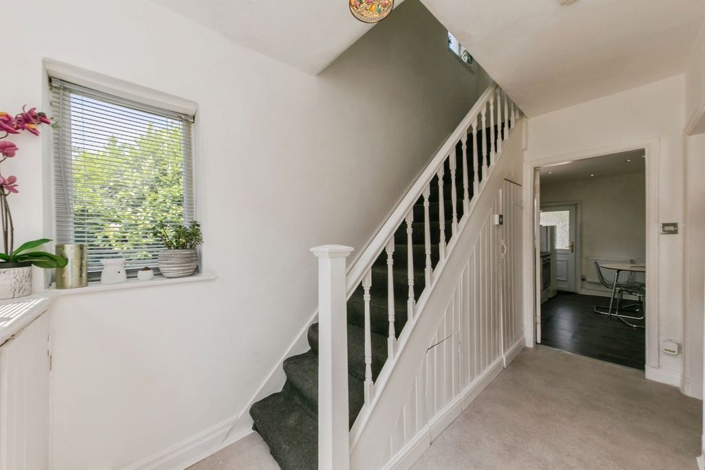 Property photo 2 of 17 Pbox-Img.Jpg
