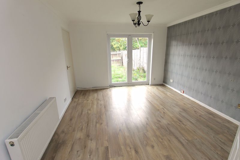 Property photo 2 of 12 Photo 3