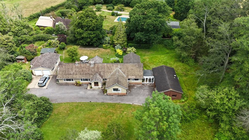 Additional image 4 of 4 bed bungalow for saleSaunders Lane, Awbridge, Romsey, Hampshire SO51