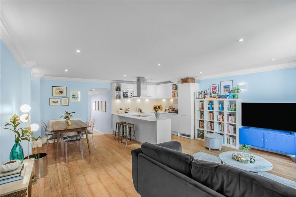Property photo 1 of 18 Main Picture