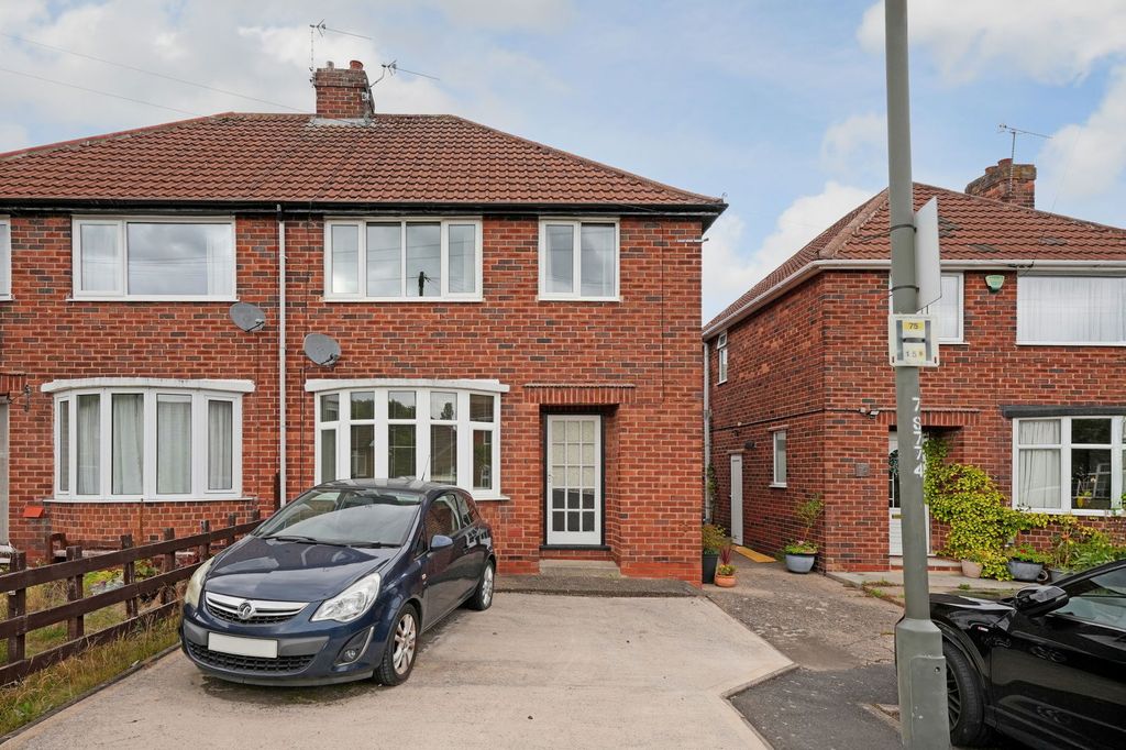 Property photo 2 of 19