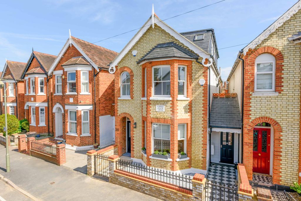 Property photo 1 of 16