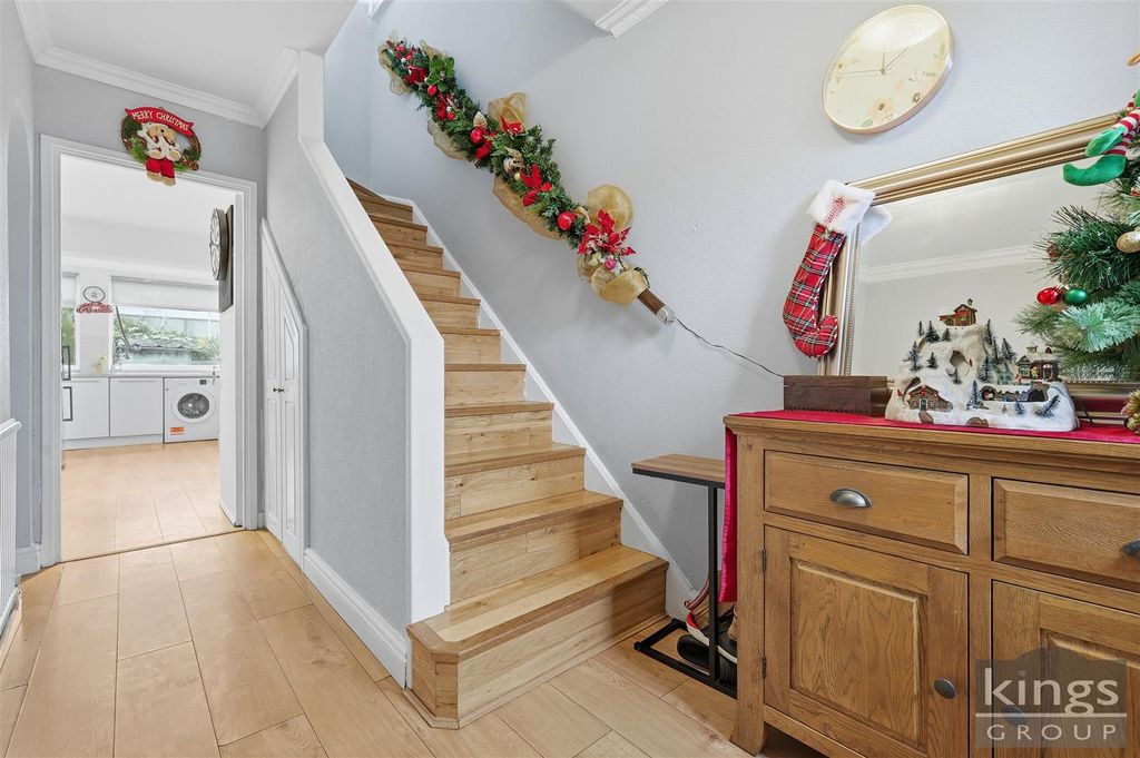 Property photo 2 of 22