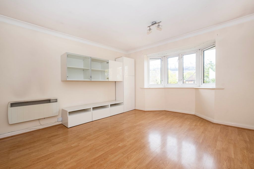 Property photo 2 of 7