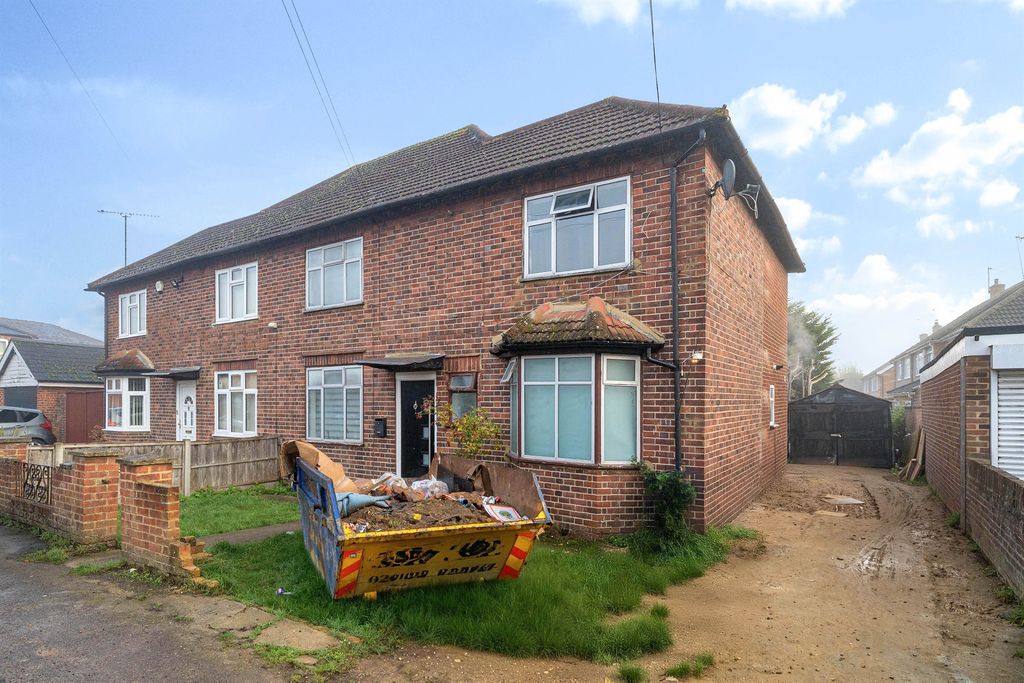 Property photo 1 of 12