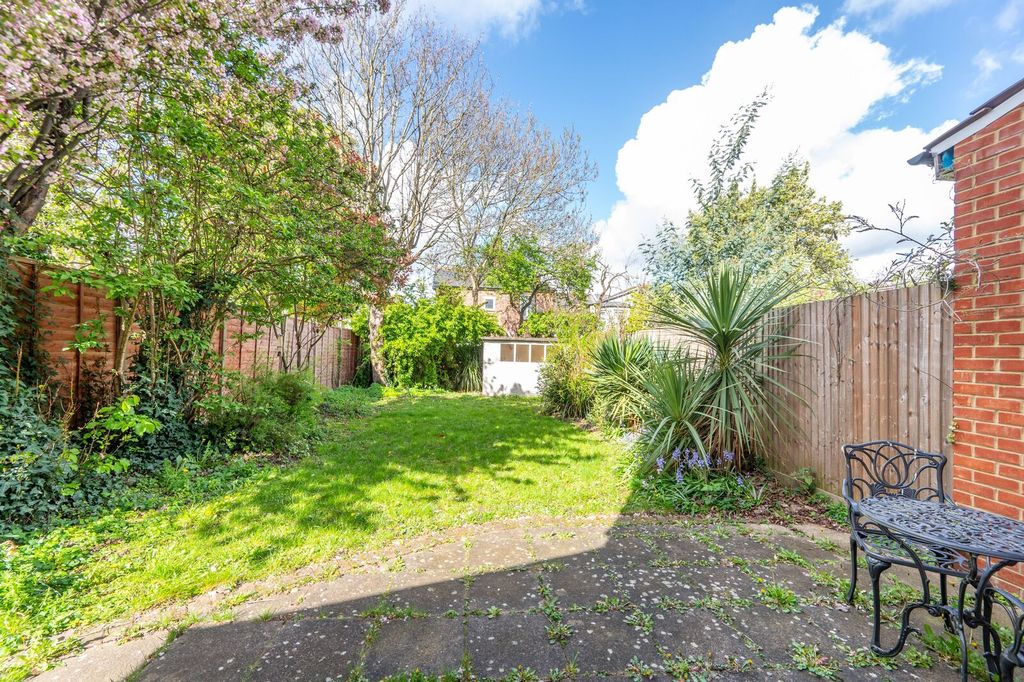 Property photo 2 of 12