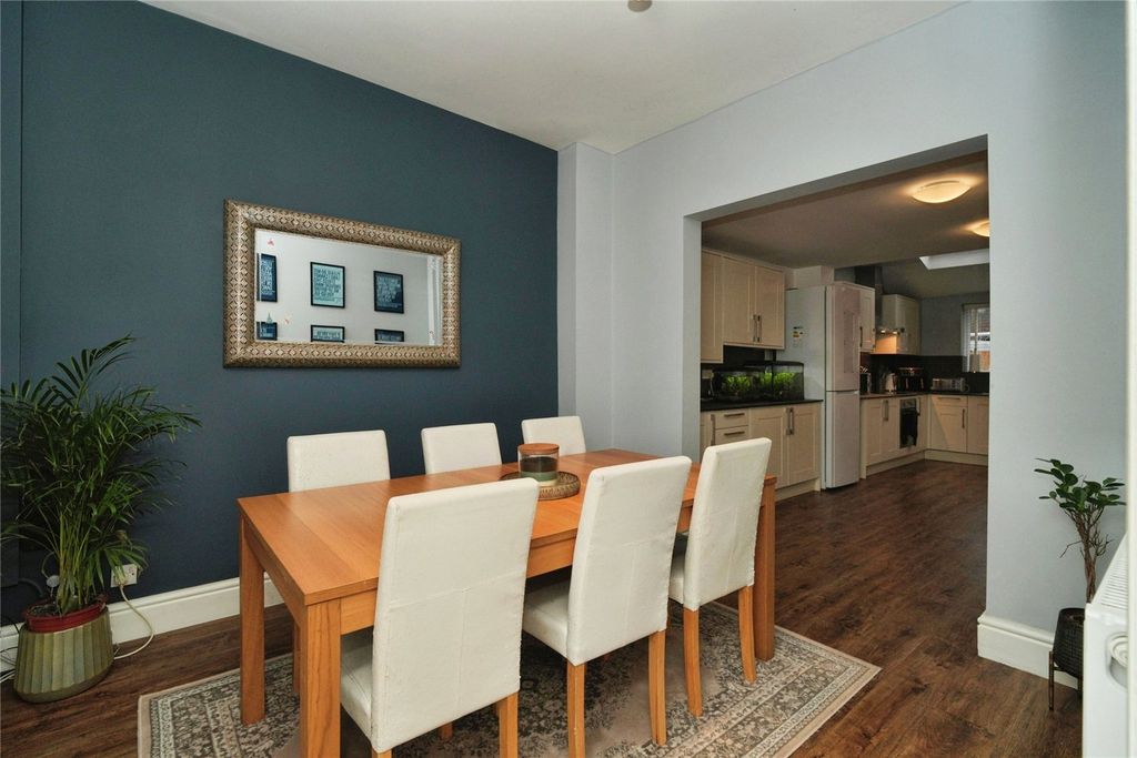 Property photo 3 of 18 Dining Room