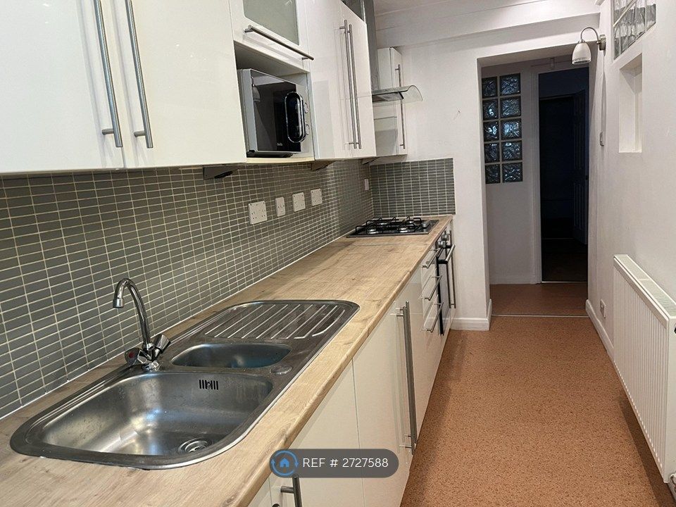 Property photo 3 of 22