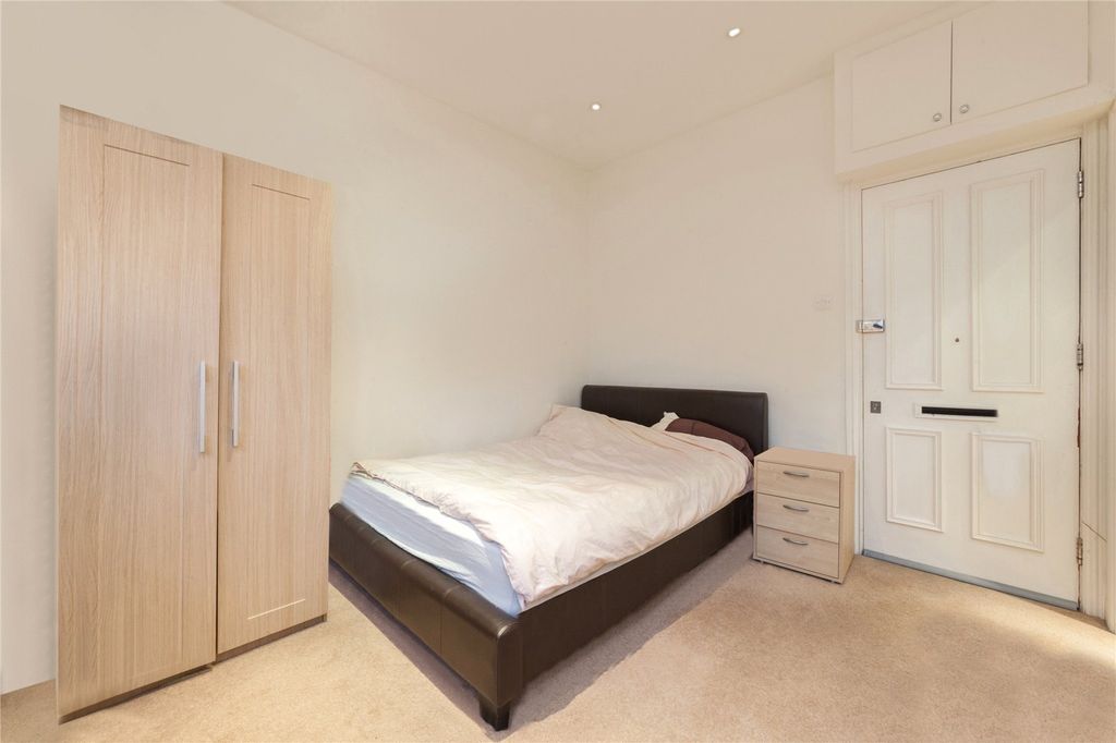 Property photo 3 of 8 Picture No. 07