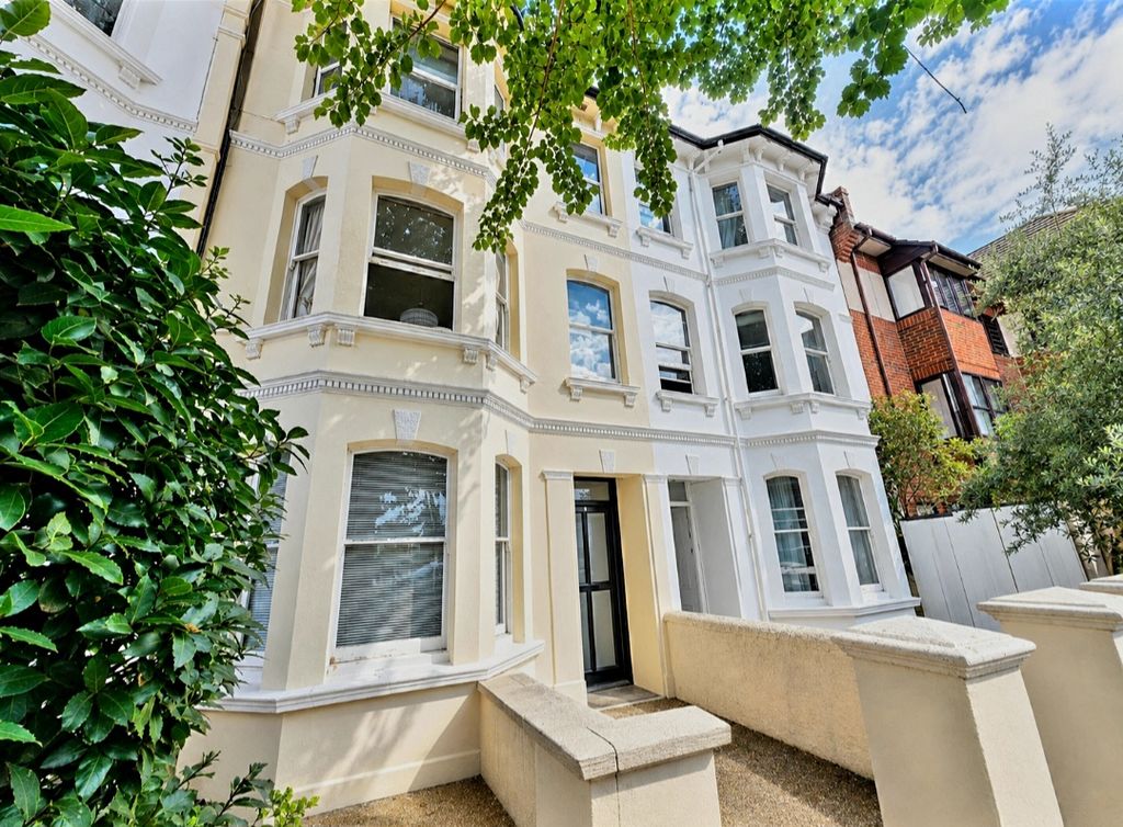 Property photo 1 of 5