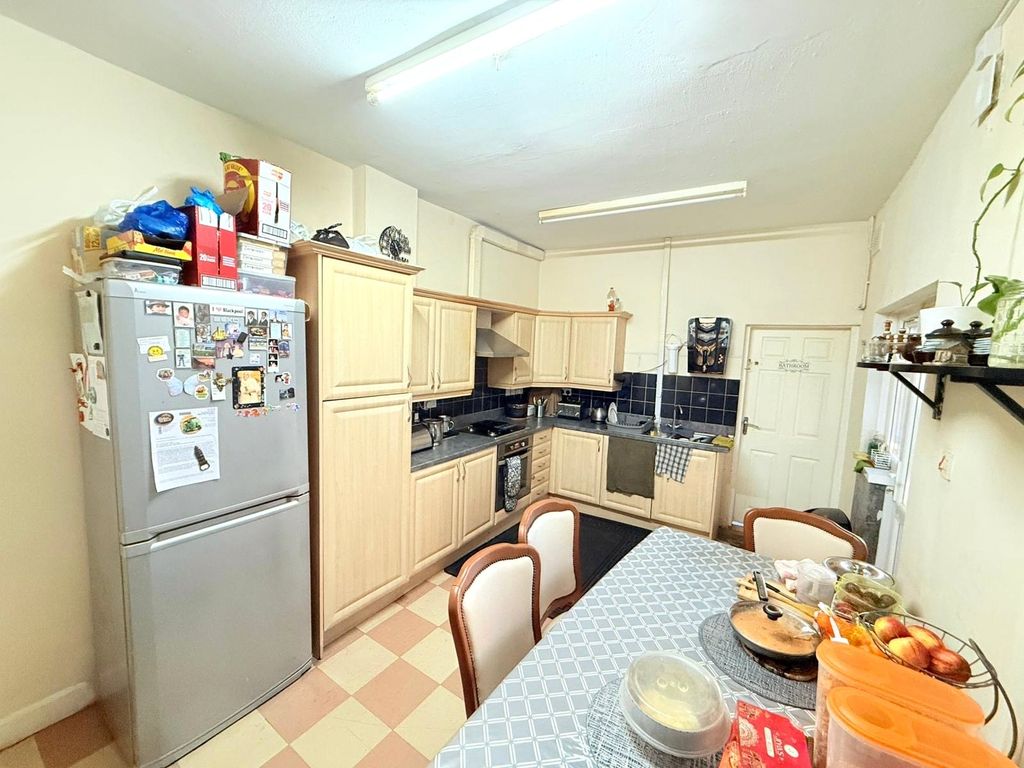 Property photo 2 of 10 Picture No. 05