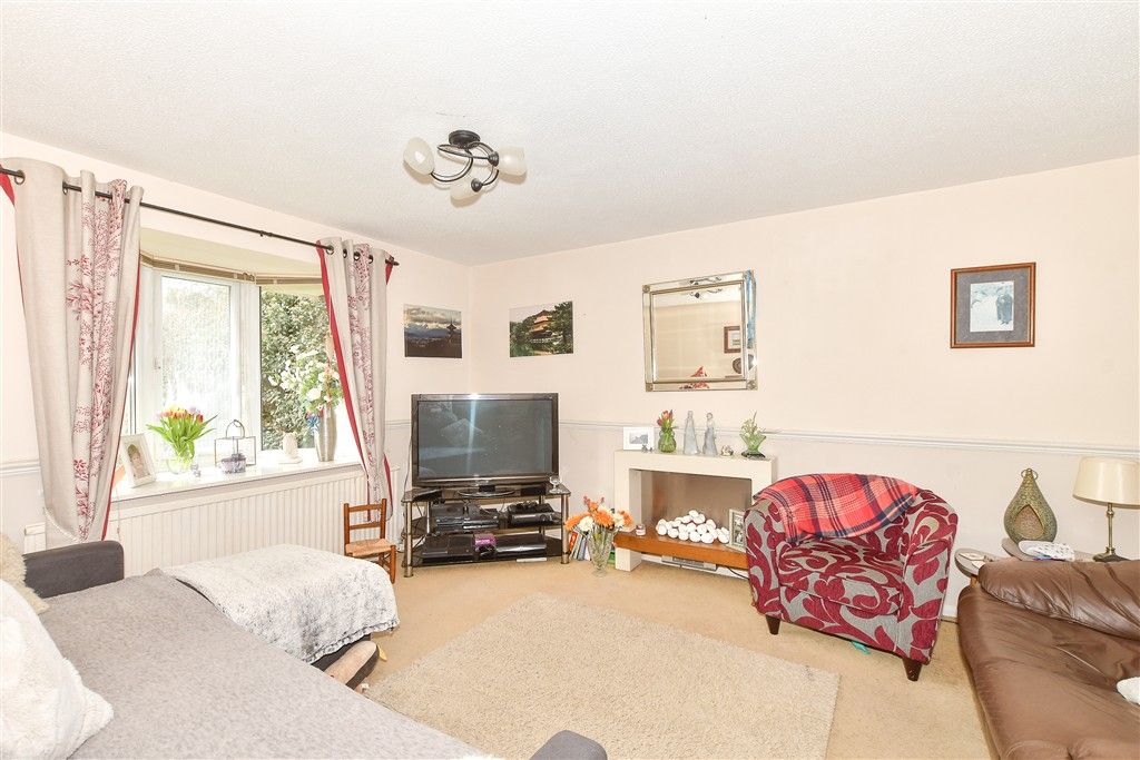 Property photo 3 of 10 Lounge/Diner