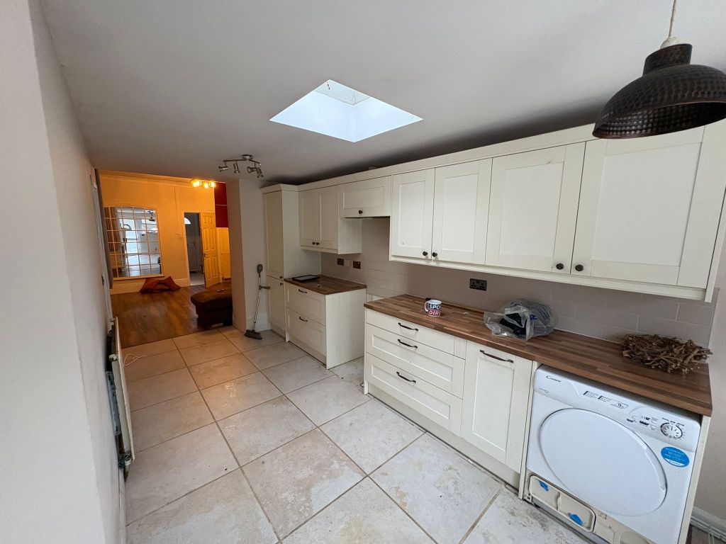 Property photo 3 of 4