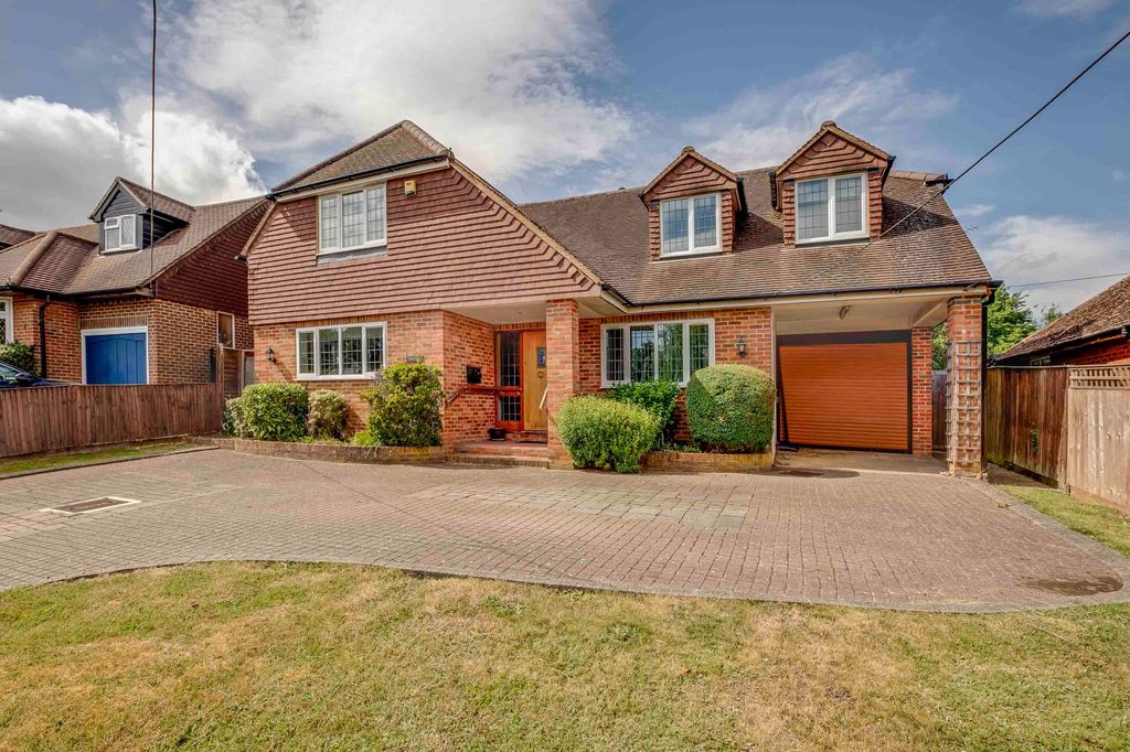 Property photo 2 of 19