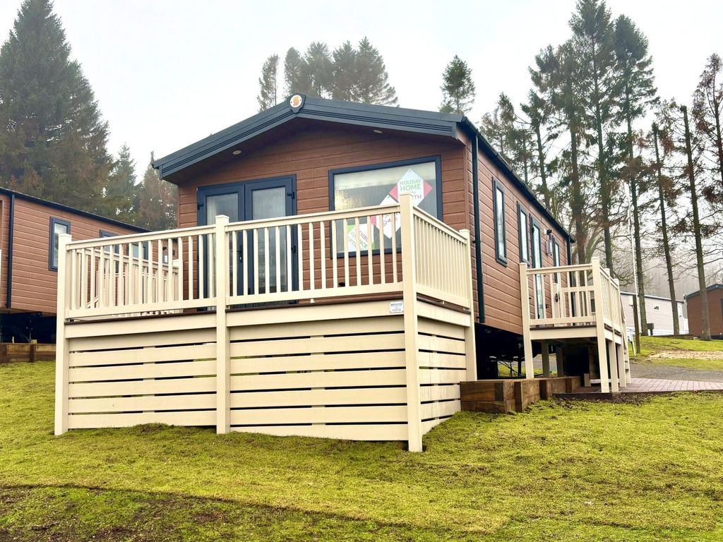 Property photo 1 of 11 Sunseeker Verdant 5