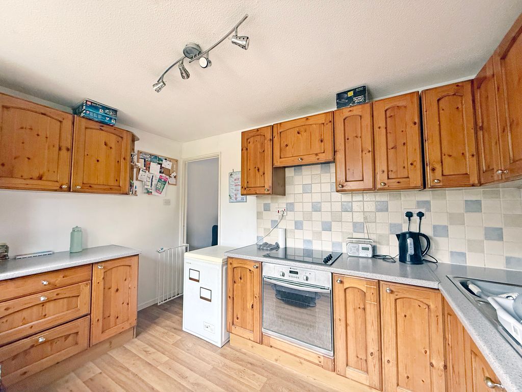 Property photo 3 of 10 Img0885Dp