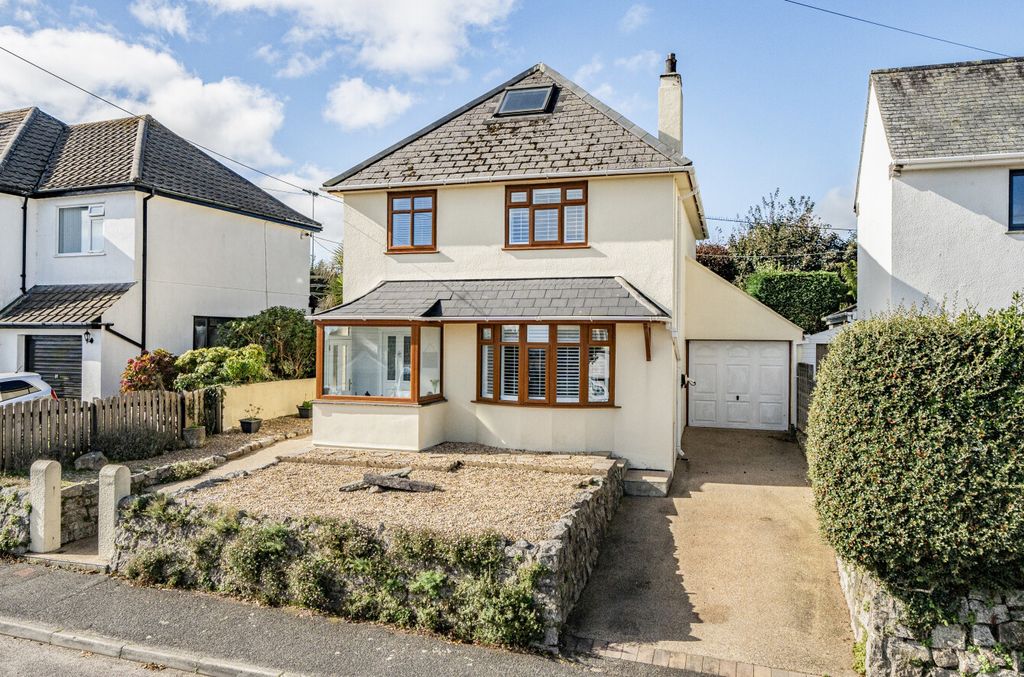 Property photo 2 of 26 1363621-1-68E3Ba2...