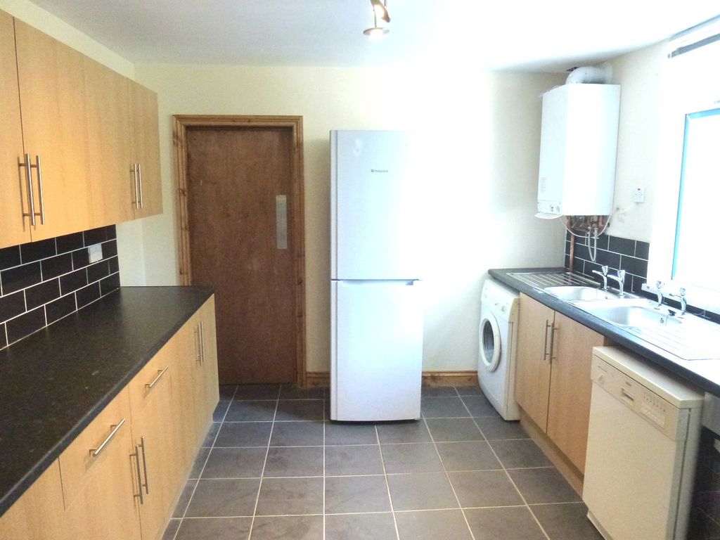 Property photo 1 of 9 Photo 8